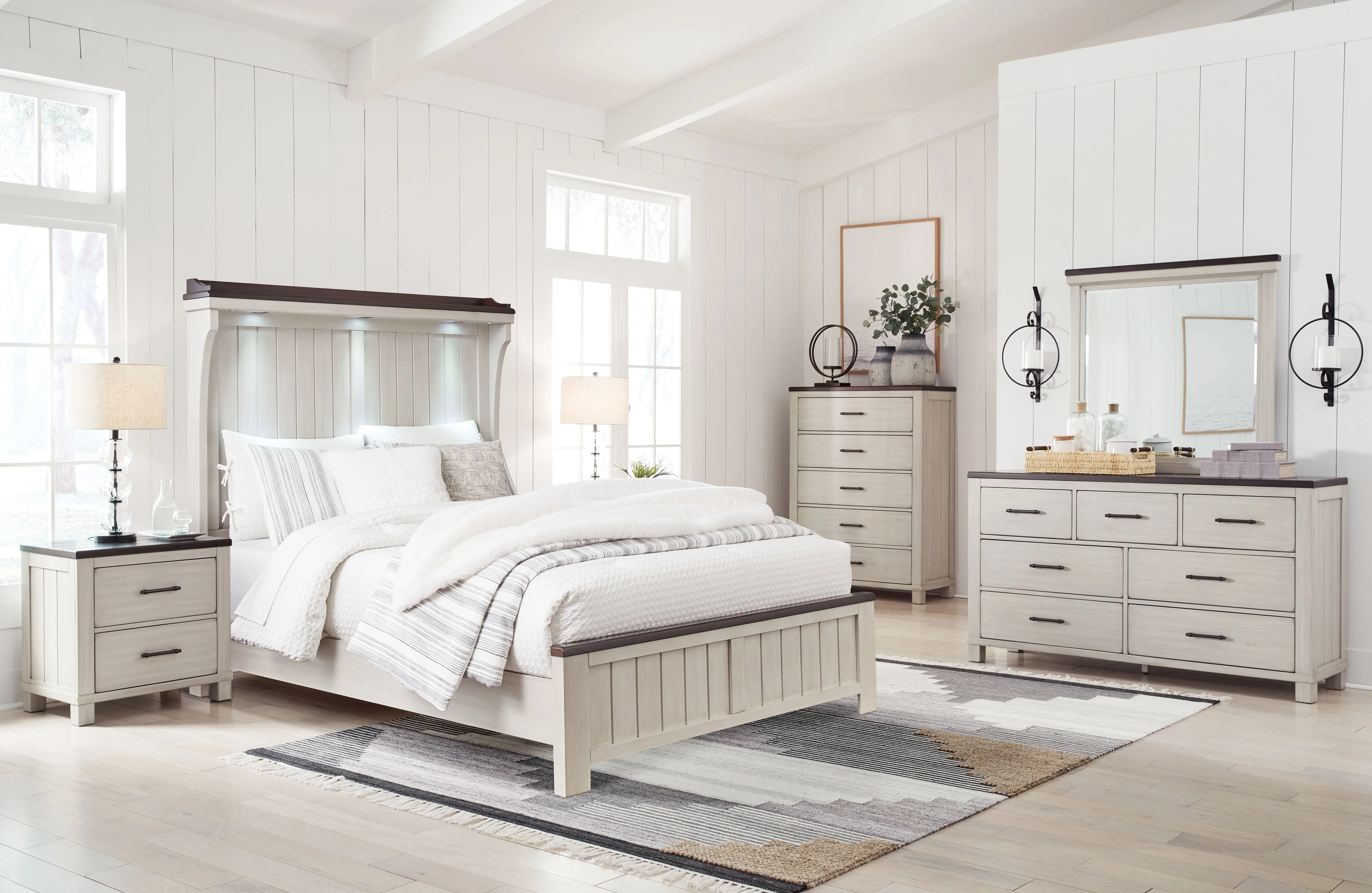 Darborn Queen Panel Bed with Mirrored Dresser, Chest and 2 Nightstands in Gray/Brown