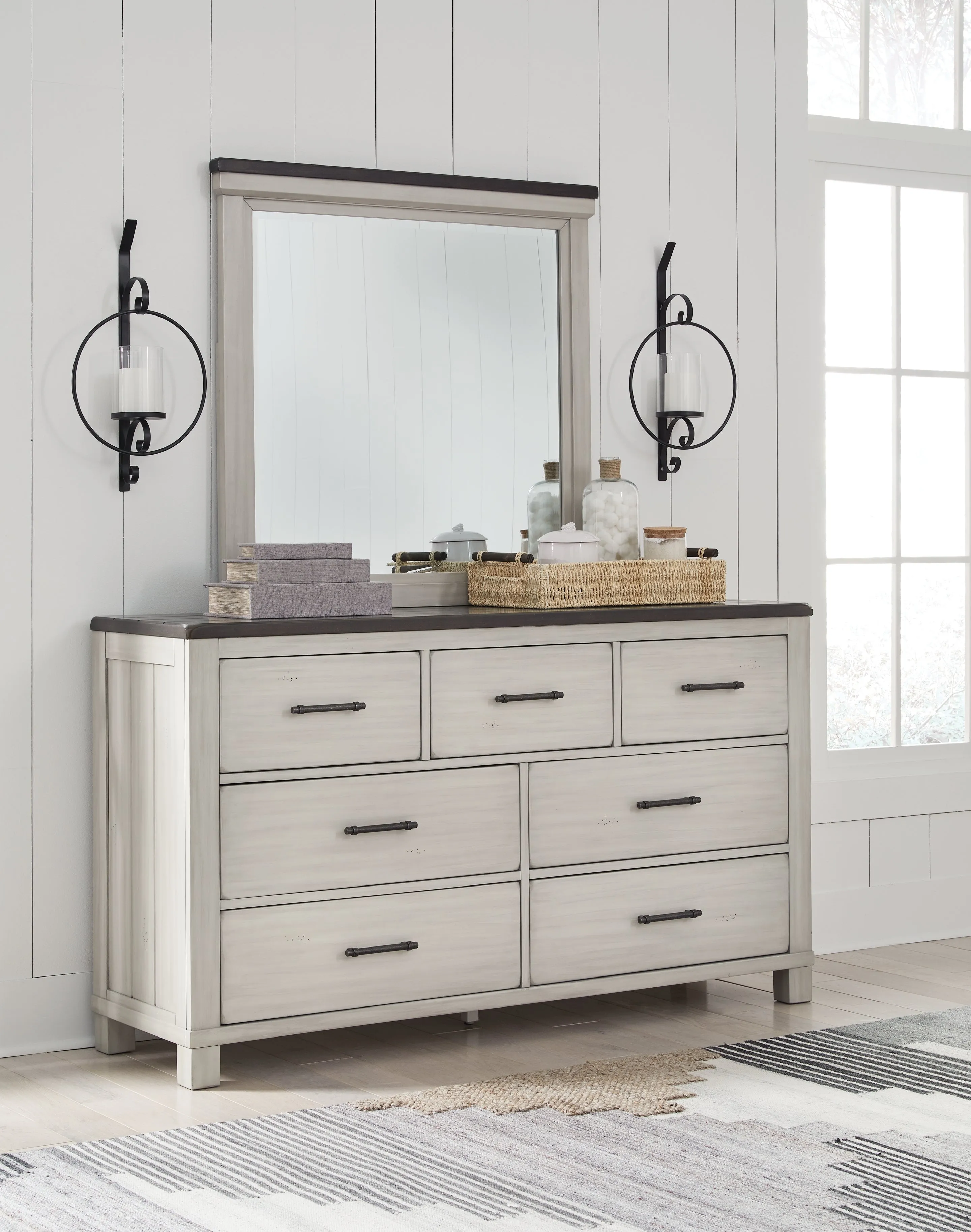 Darborn Queen Panel Bed with Mirrored Dresser, Chest and 2 Nightstands in Gray/Brown