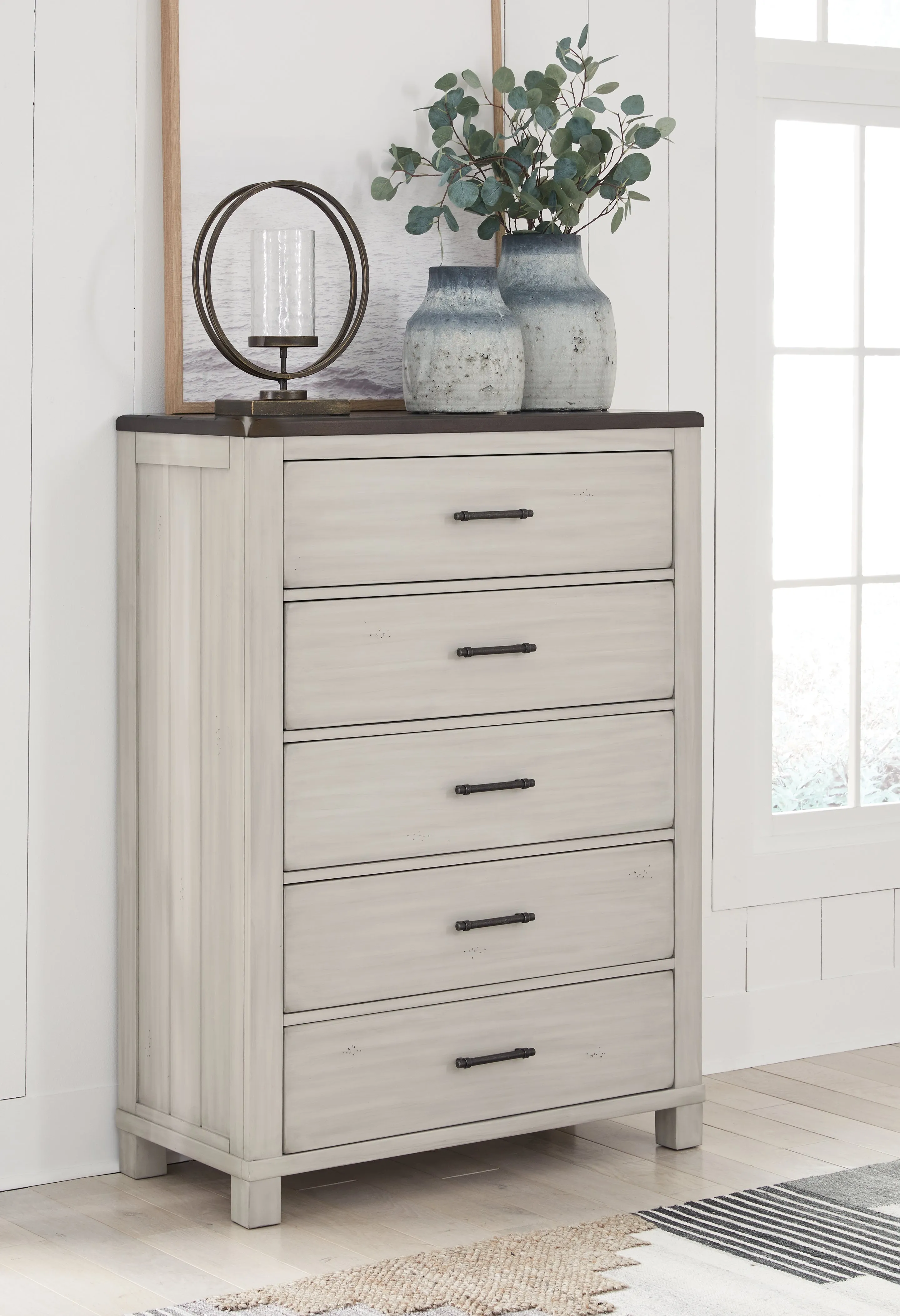 Darborn Queen Panel Bed with Mirrored Dresser, Chest and 2 Nightstands in Gray/Brown