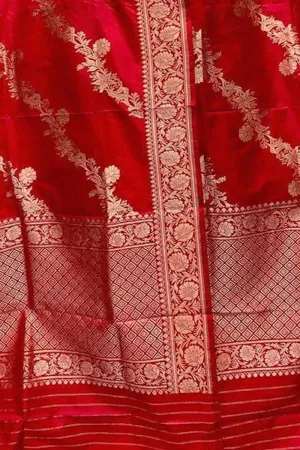 Exquisite Red Banarasi Handloom Silk Dupatta