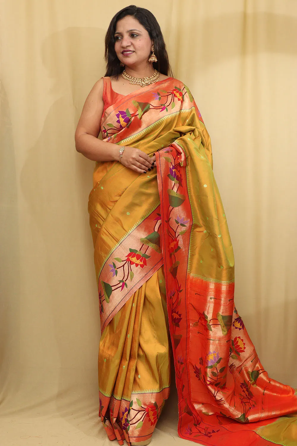 Green Paithani Handloom Flower Design Pure Silk Saree