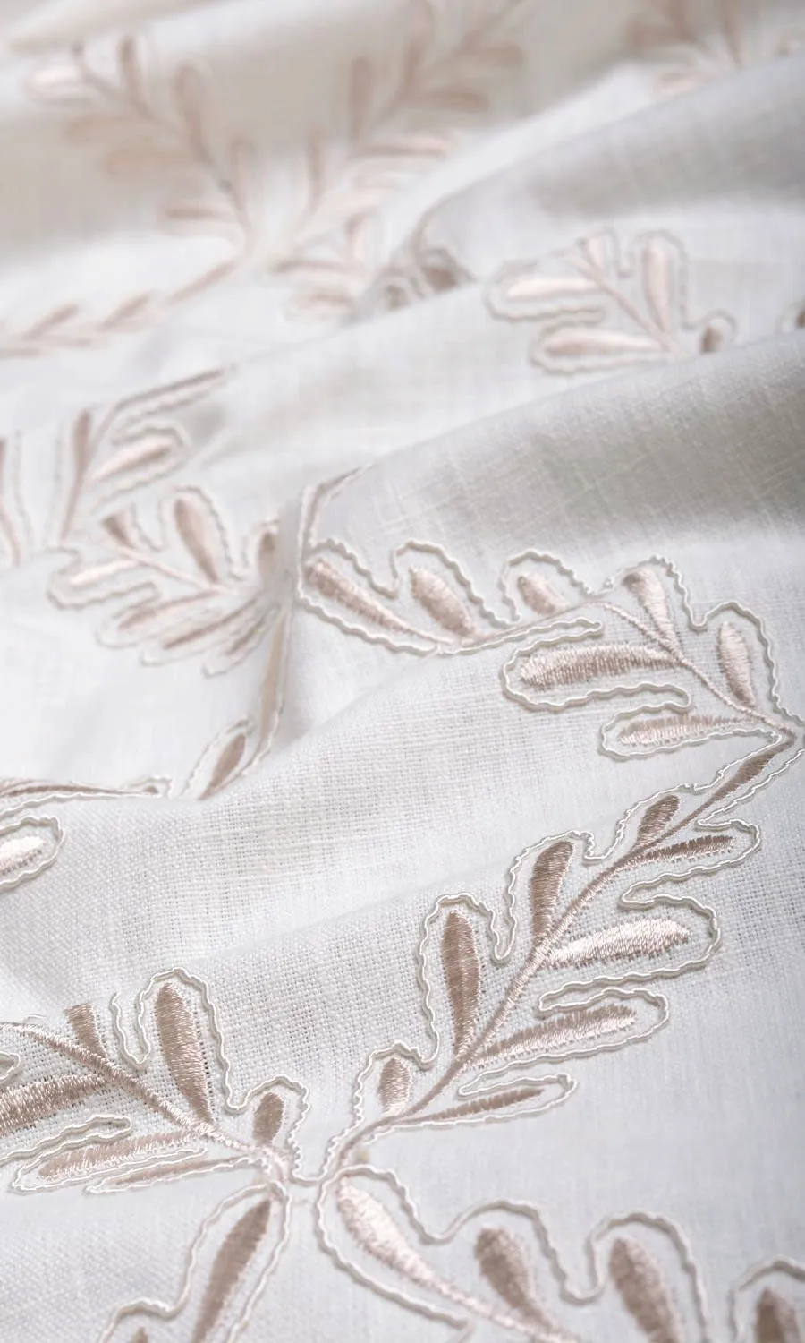'Laurel Wreath' Poly-Linen Embroidered Blinds (White/ Cream)