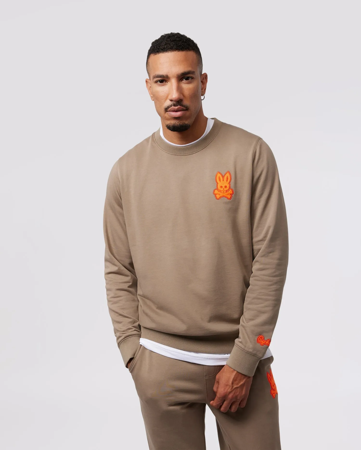 MENS CLEVELAND CHAINSTITCH SWEATSHIRT - B6S550Z1FT